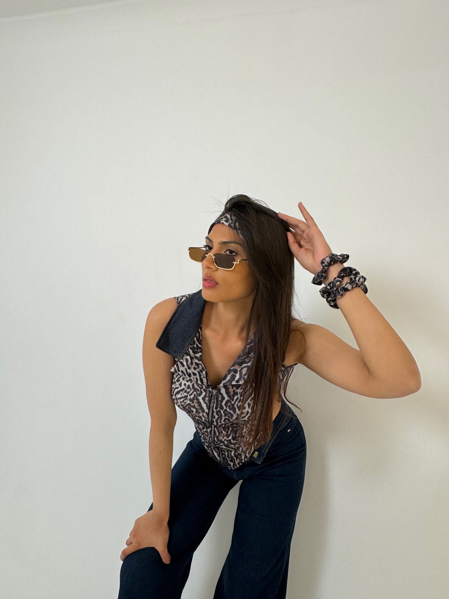 Leopard zipper top with a touch of denim + free matching headband